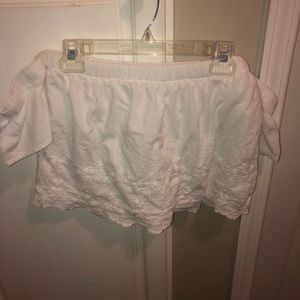 🛍 White Open-Shoulder Crop Top 🤍